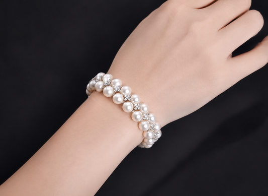 Luxury Pearl Bracelet with Sparkling Crystals – Timeless Elegant Jewelry