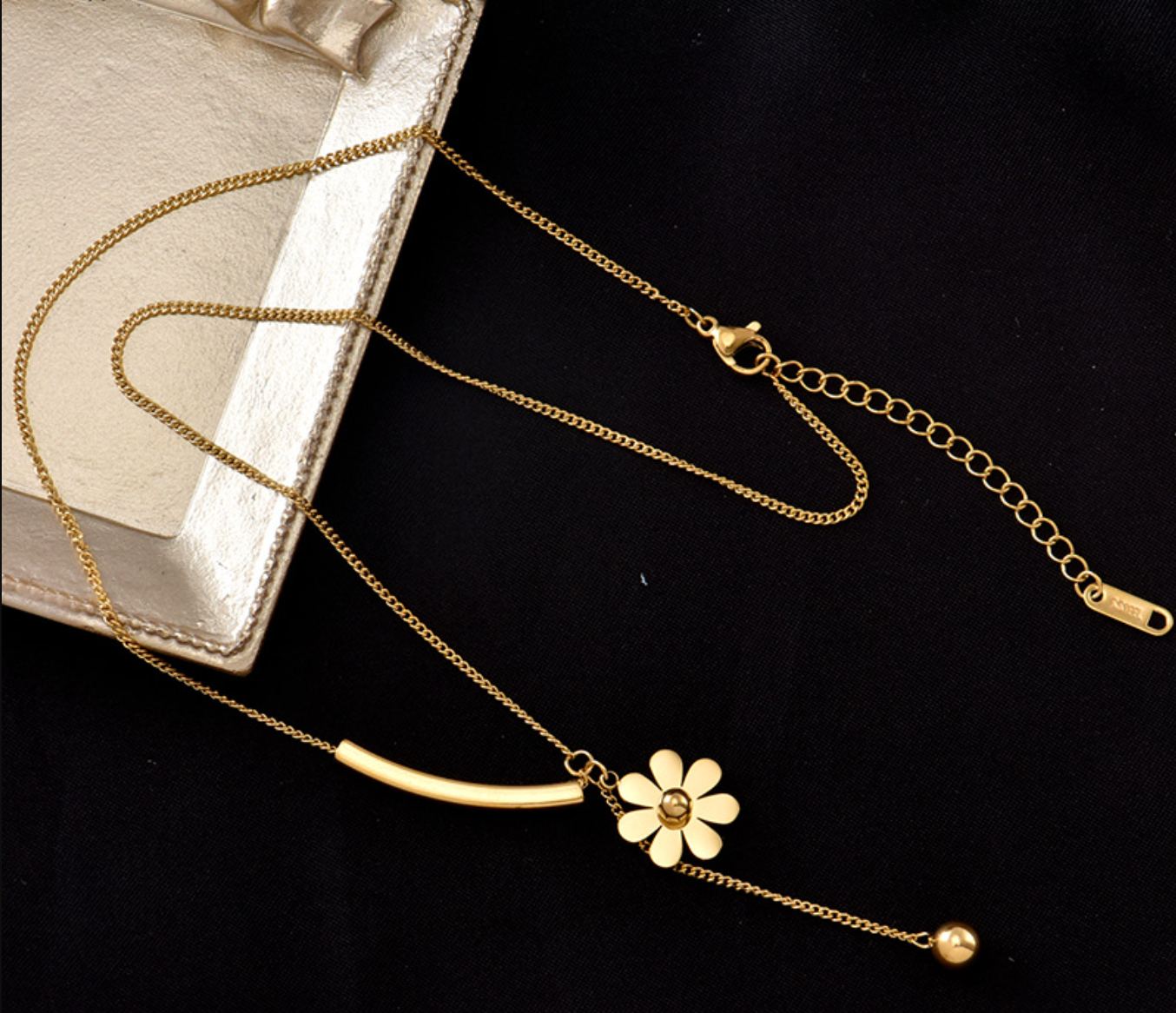 Gold Pendant Necklace for Women – Minimalist Layered Jewelry