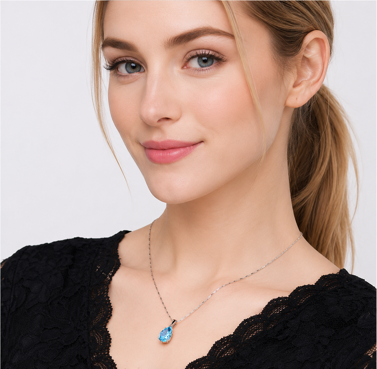 Elegant 925 Sterling Silver Necklace with a sparkling teardrop crystal