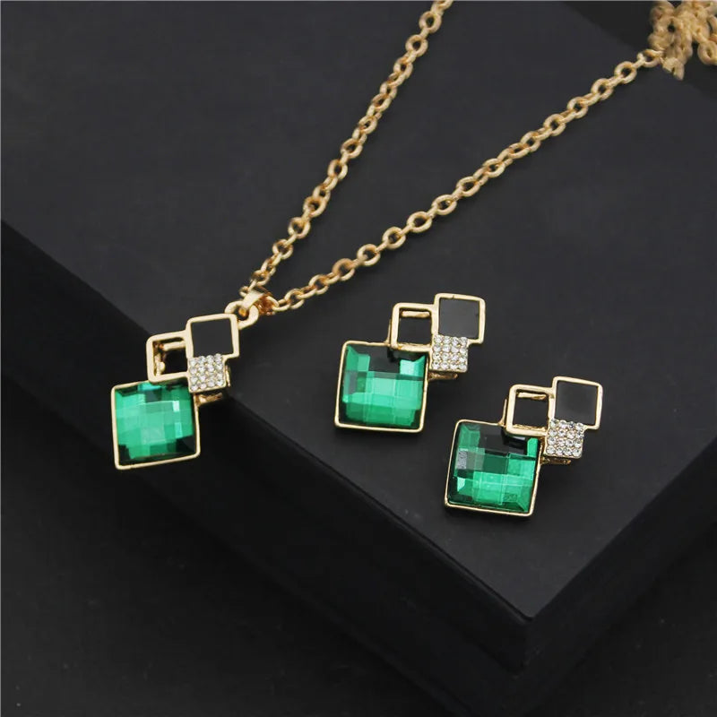Luxury Geometric Crystal Set – Elegant Necklace & Earrings