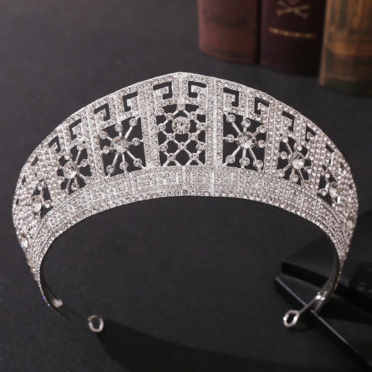 Luxury Crystal Bridal Tiara – Bold Royal Design for Brides