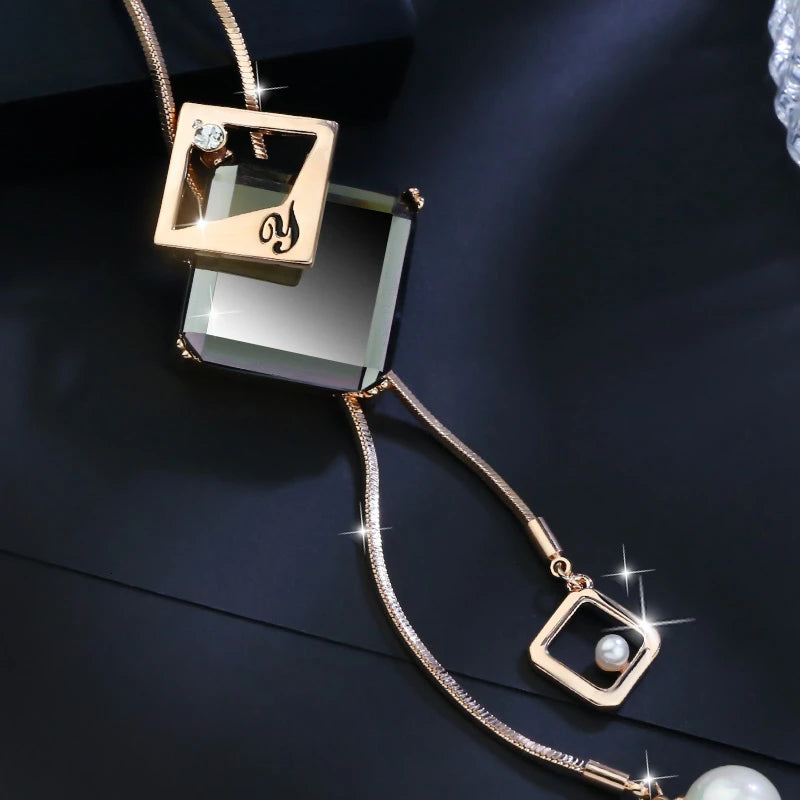Fashion Long Crystal Pendant Necklace for Women