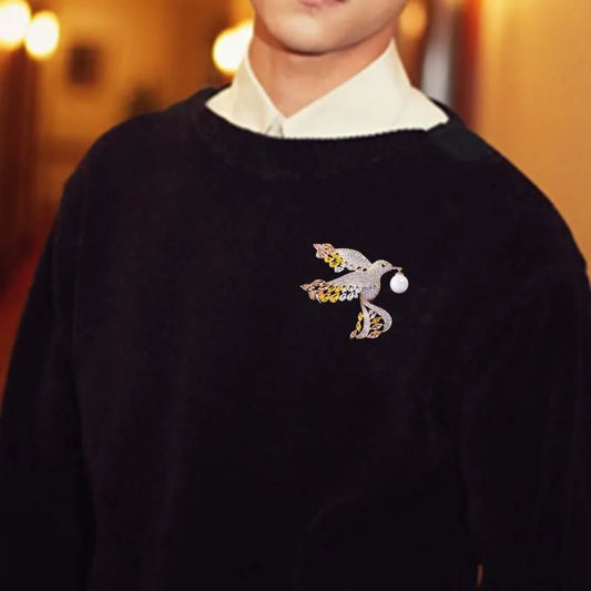 Elegant Bird Brooch with Zircon and Pearl – Luxury Sparkling Jewelry Pin