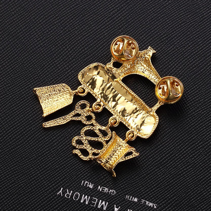 Sewing Machine Brooch – Tailor & Sewing Lover Pin