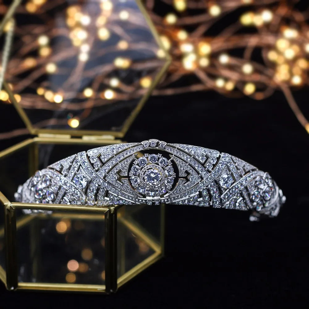 Royal Crystal Bridal Crown – Luxury Wedding Tiara for Brides