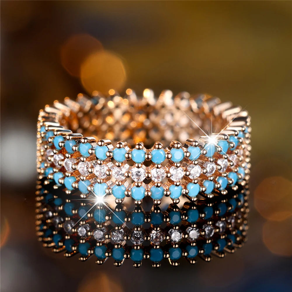 White Zircon Vintage Ring in Gold Elegance