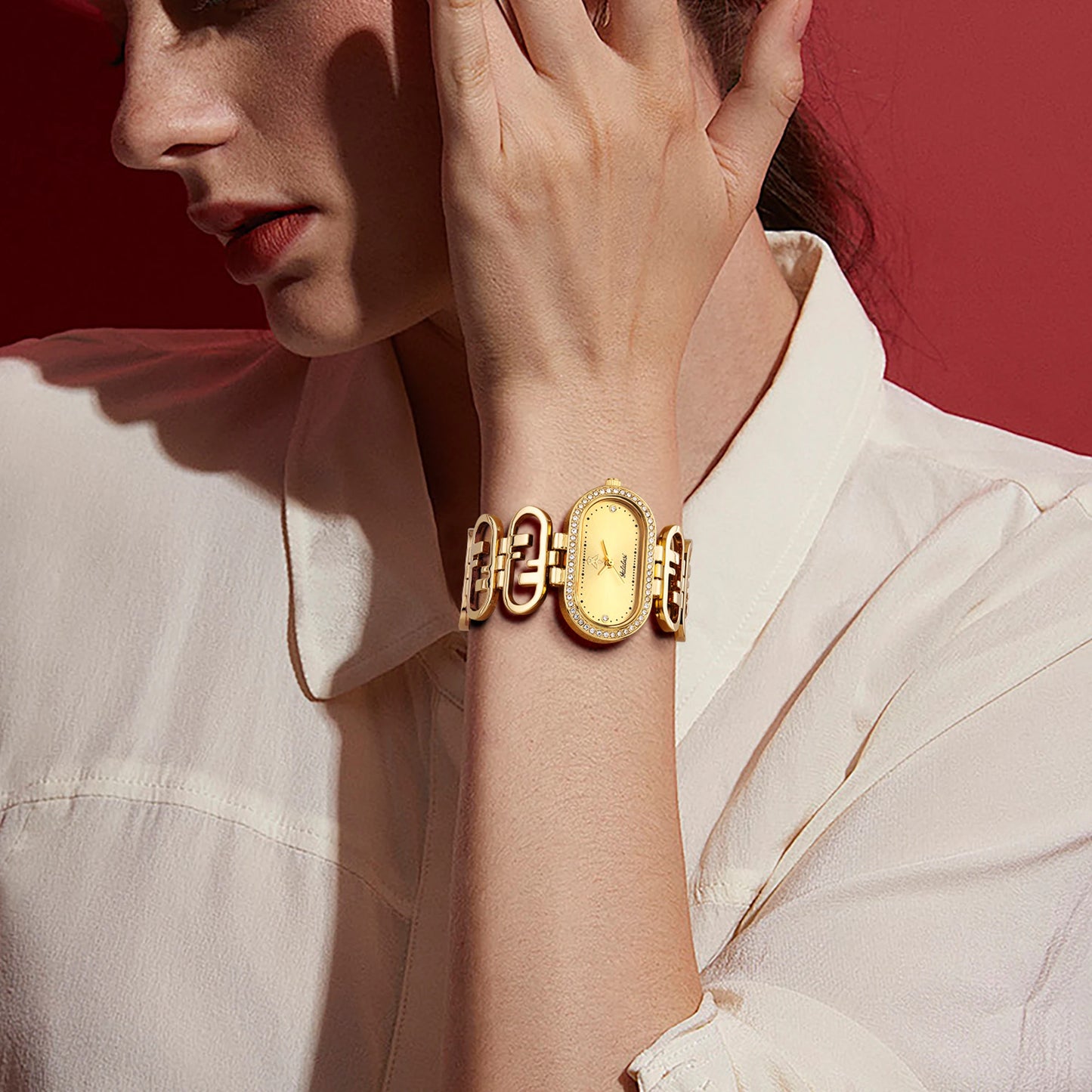 Luxury Crystal Women's Watch – Oval Quartz Bracelet Watch