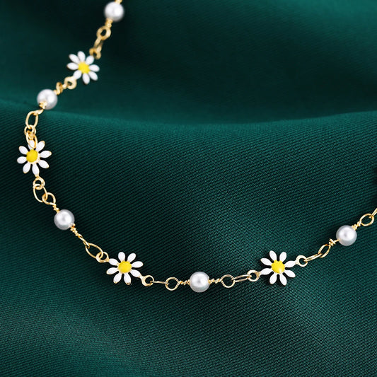 Elegant Daisy Flower Anklet with Pearl Charms – Chic Women’s Summer Foot Jewelry