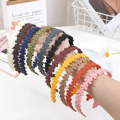 Matte Flower Cut-Out Headband – Stylish Hair Accessory for Women | Soft Acrylic Hair Hoop