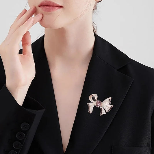 Luxury Crystal Bow Brooch – Elegant Palace Style Pin for a Royal Look