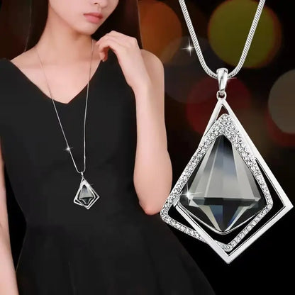 Fashion Long Crystal Pendant Necklace for Women