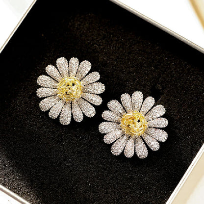 Luxury Daisy Zirconia Stud Earrings – Sparkling Crystal Flower Design