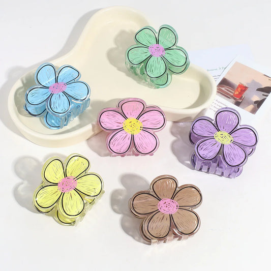 Small Feminine Flower Hair Claw – Cute Pastel Hair Accessory for Women & Girls