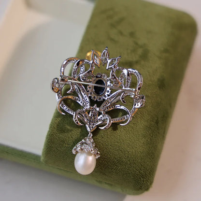 Elegant Pearl Brooch with Crystal – Vintage Women's Pin