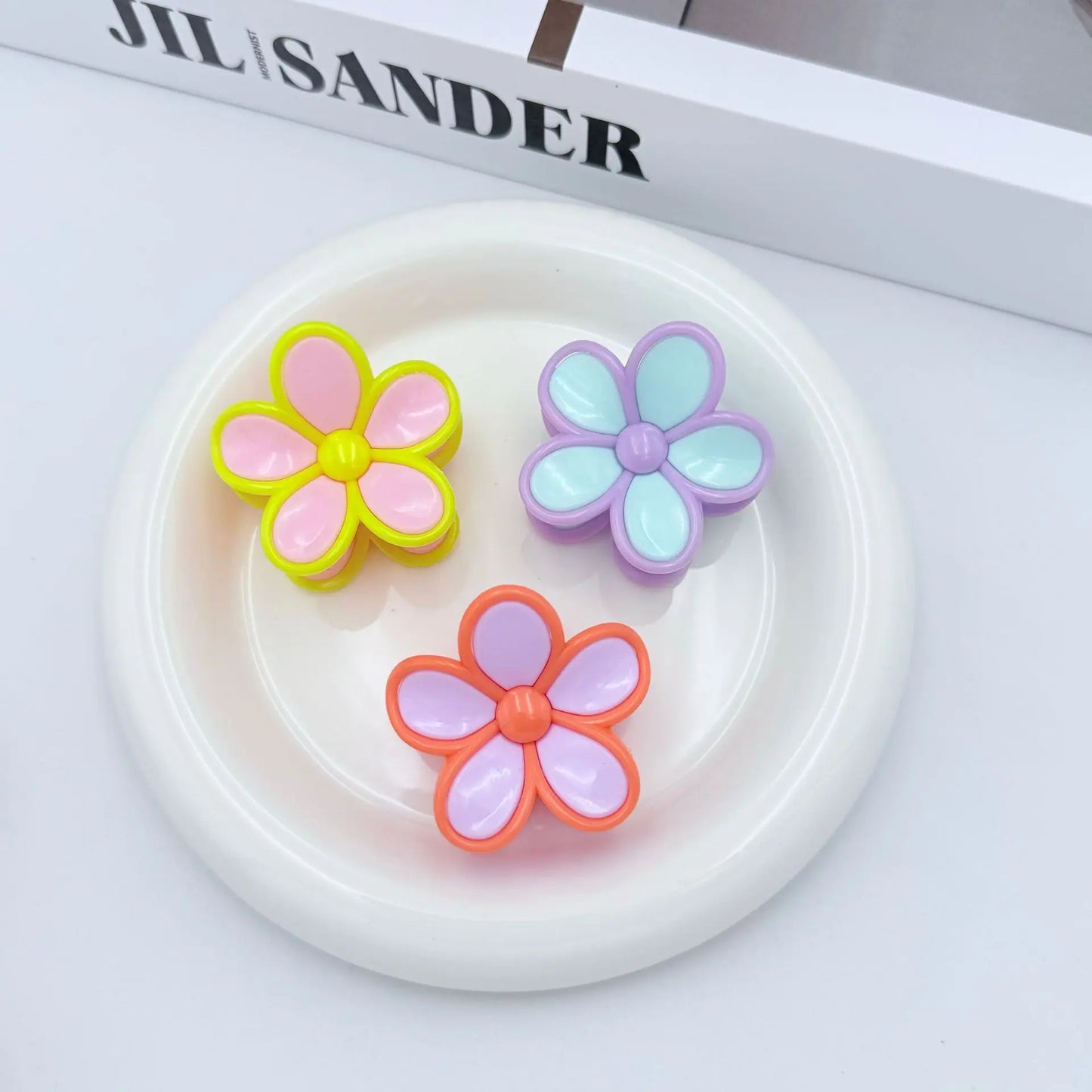 Small Bright Color Hair Clips – Soft & Feminine Look