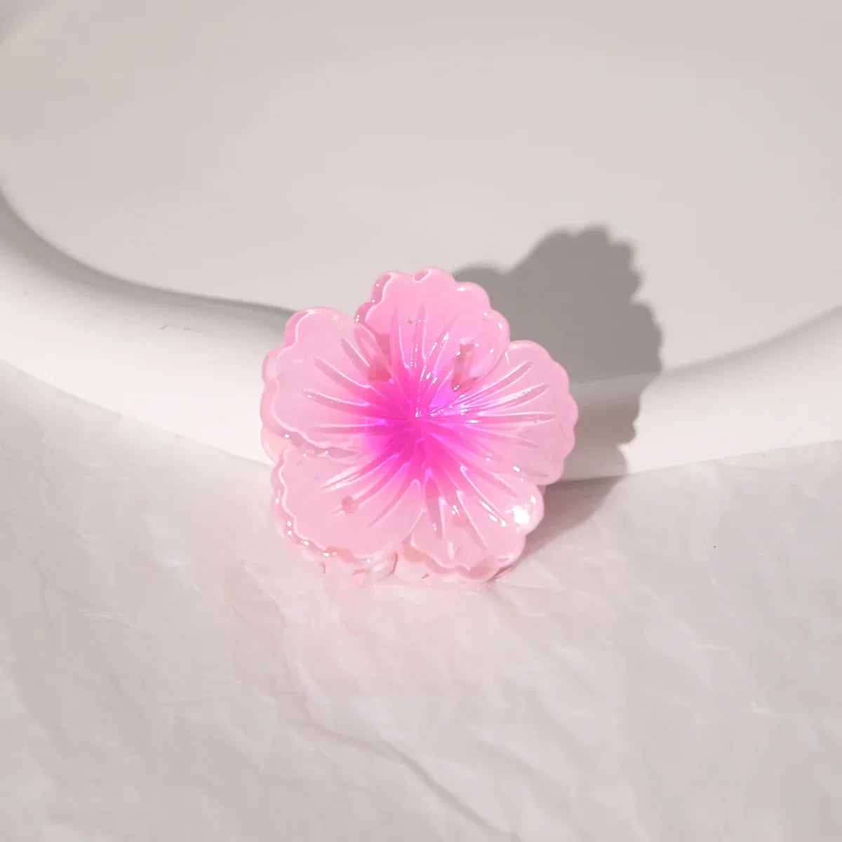 Korean Pastel Flower Hair Claw – Soft Resin Bloom Clip