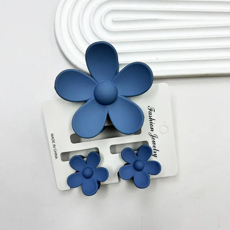 3pcs Pastel Flower Hair Accessories – Soft & Feminine Look