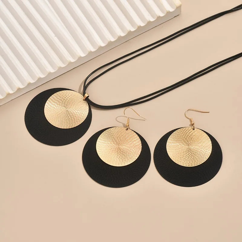 Bold Retro Circle Jewelry Set – Statement Necklace & Earrings for Women
