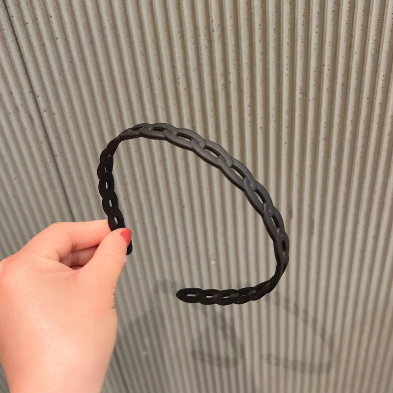 Elegant Matte Resin Hairband – Anti-Slip Hair Accessory for Women