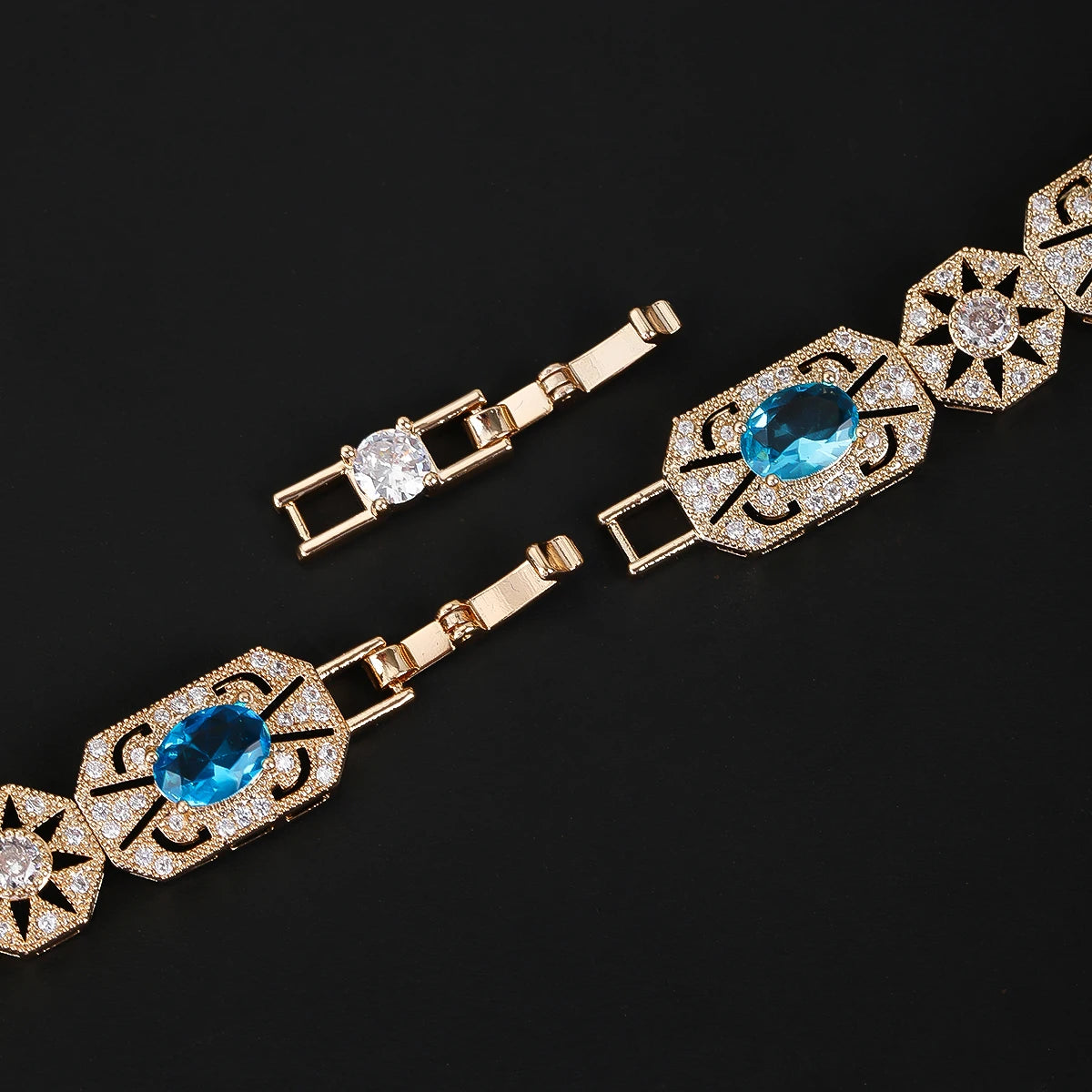 Luxury Multicolor Cubic Zirconia Bracelet – Elegant Royal Design for All Occasions