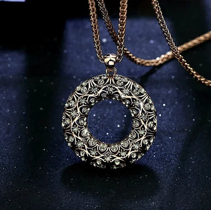 Elegant Crystal Pendant Necklace – Long Chain, Square Charm, Semi-Precious Stone, Timeless Women’s Jewelry