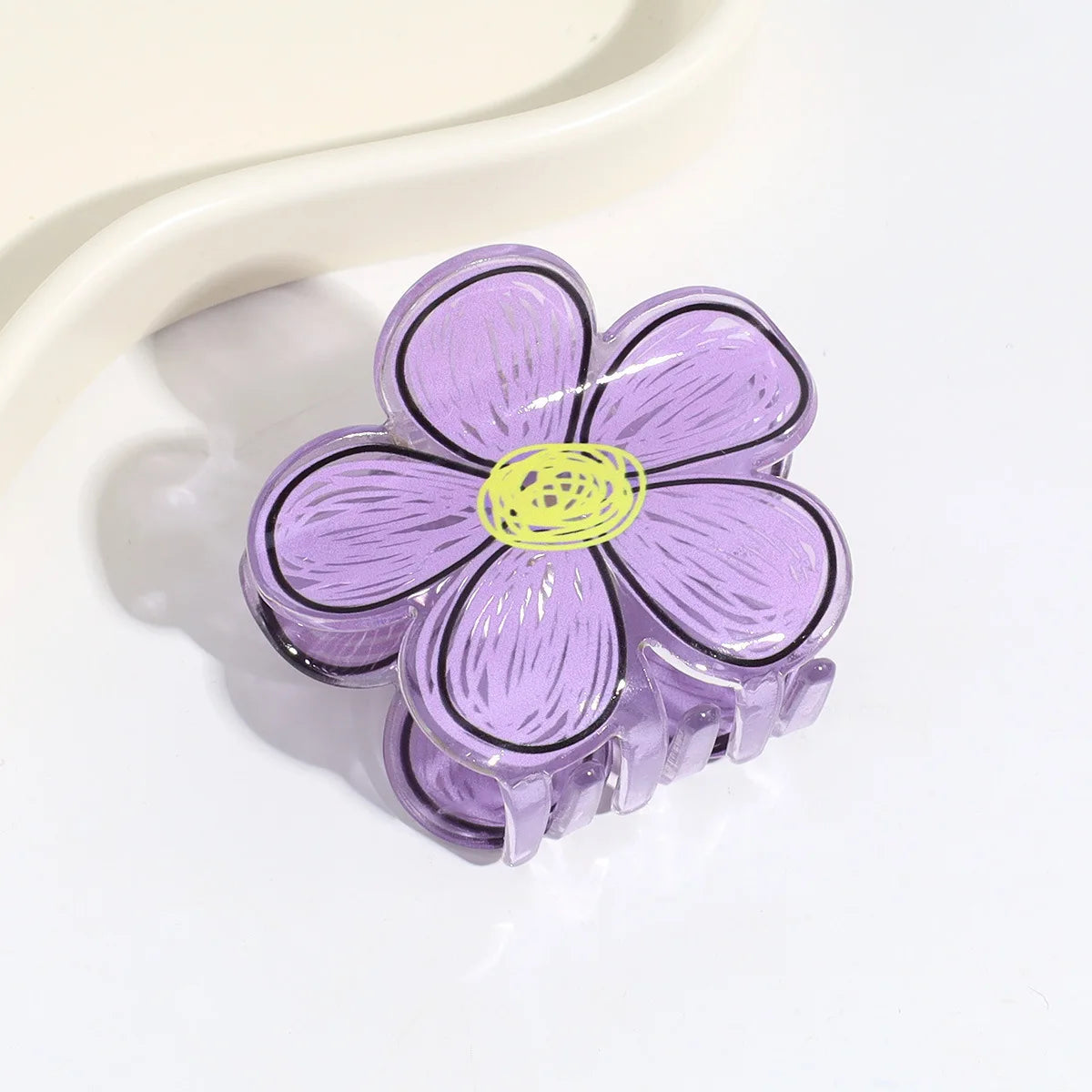 Small Feminine Flower Hair Claw – Cute Pastel Hair Accessory for Women & Girls