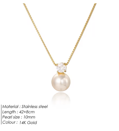Elegant Pearl Necklace Made of Stainless Steel and Gold-Plated with Zircon – Classic and Charming Design