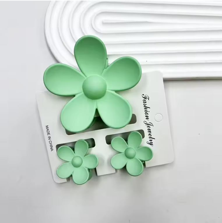 3pcs Pastel Flower Hair Accessories – Soft & Feminine Look