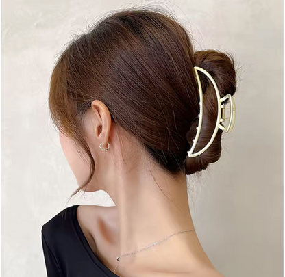 Luxury Metal Hair Claw Clips – Elegant Hair Accessories for Women in Various Designs