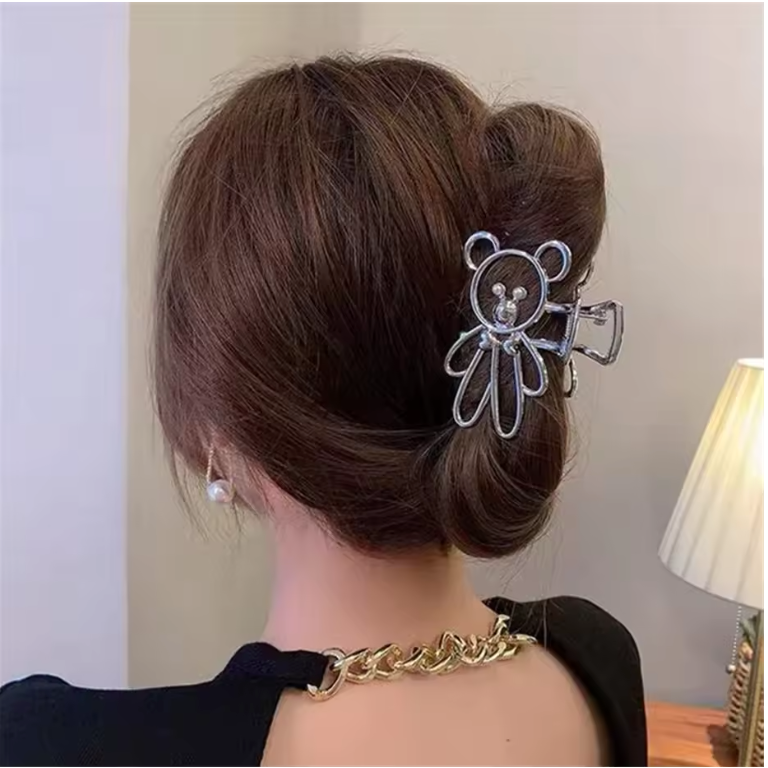 Luxury Metal Hair Claw Clips – Elegant Hair Accessories for Women in Various Designs