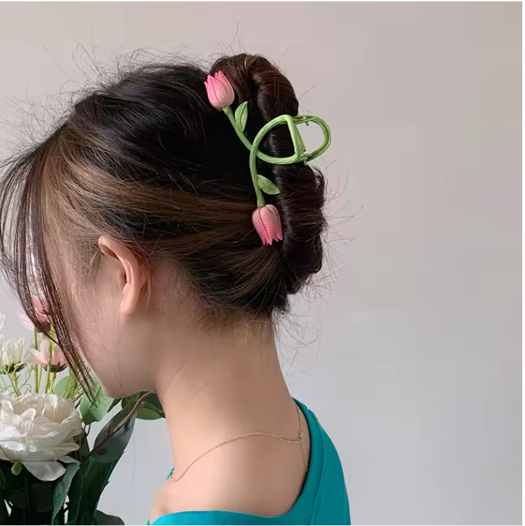 Luxury Metal Hair Claw Clips – Elegant Hair Accessories for Women in Various Designs