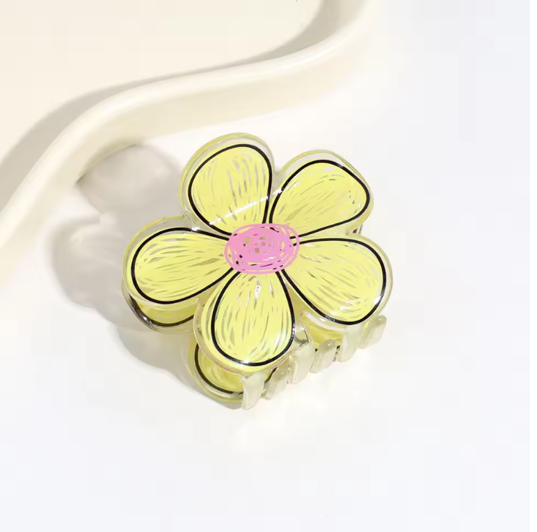 Small Feminine Flower Hair Claw – Cute Pastel Hair Accessory for Women & Girls