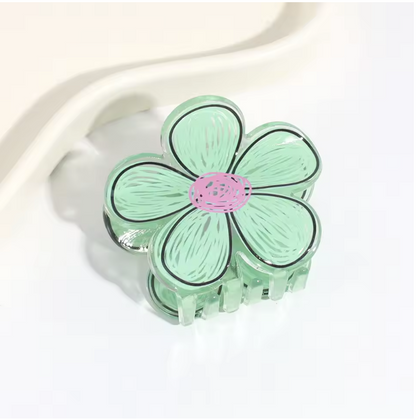 Small Feminine Flower Hair Claw – Cute Pastel Hair Accessory for Women & Girls