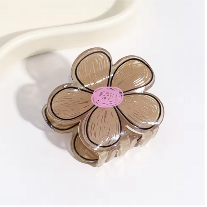 Small Feminine Flower Hair Claw – Cute Pastel Hair Accessory for Women & Girls