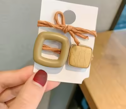 Elegant Matte Square Hair Tie – Premium Minimalist Hair Accessory