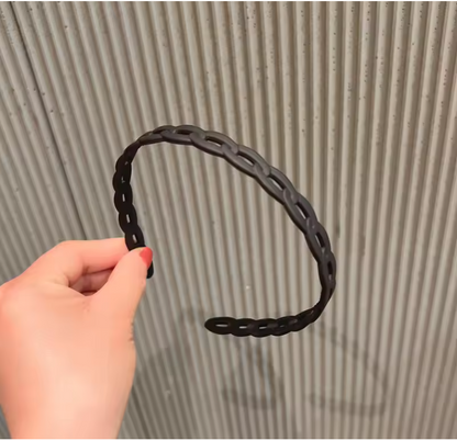 Elegant Matte Resin Hairband – Anti-Slip Hair Accessory for Women