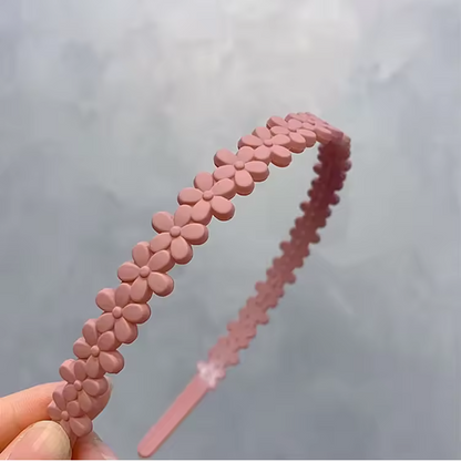 Matte Flower Cut-Out Headband – Stylish Hair Accessory for Women | Soft Acrylic Hair Hoop