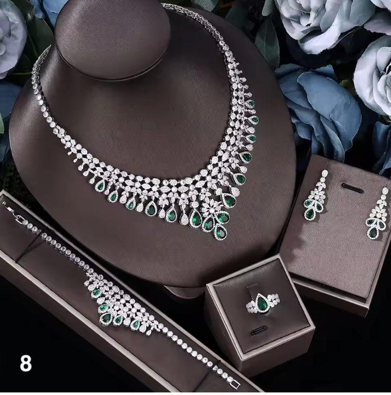Luxury Bridal Jewelry Set – 4 Pieces with Zirconia Shine