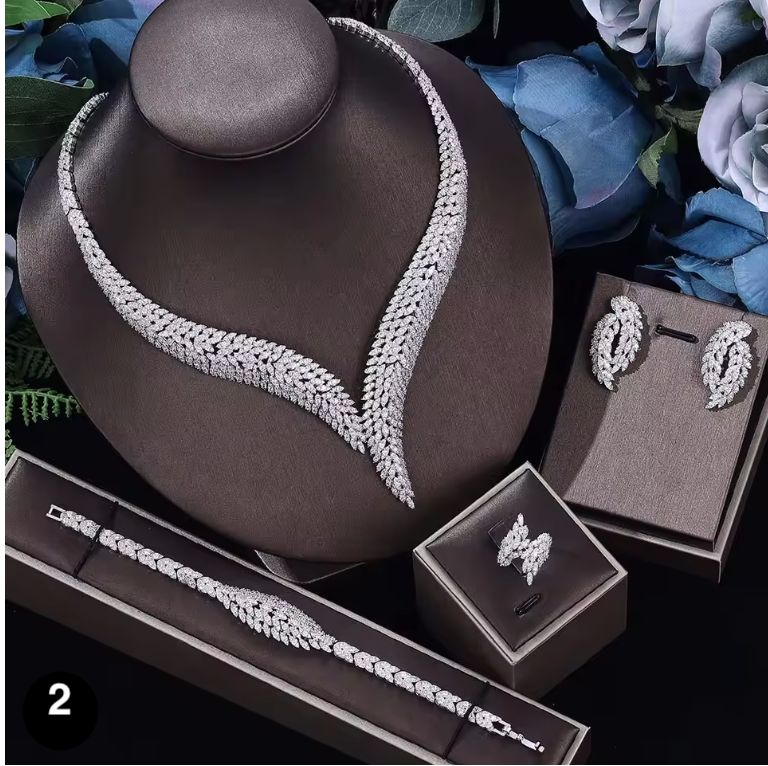 Luxury Bridal Jewelry Set – 4 Pieces with Zirconia Shine