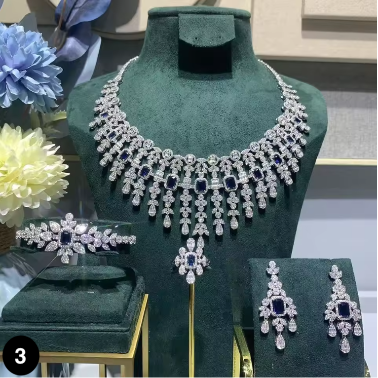 Luxury Bridal Jewelry Set – 4 Pieces with Zirconia Shine