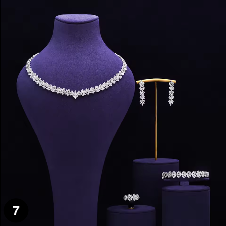 Luxury Bridal Jewelry Set – 4 Pieces with Zirconia Shine