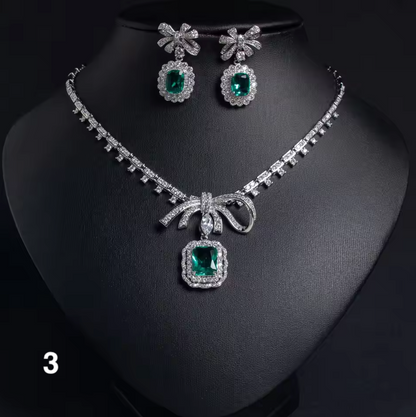 Luxury Zirconia Necklace & Earrings Set – Elegant Bow Design