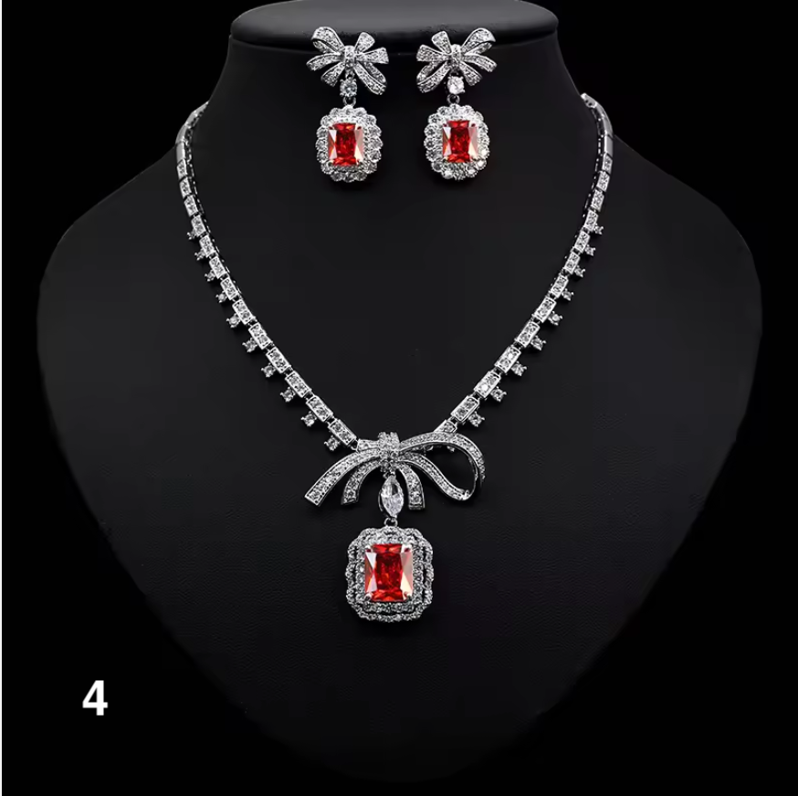Luxury Zirconia Necklace & Earrings Set – Elegant Bow Design