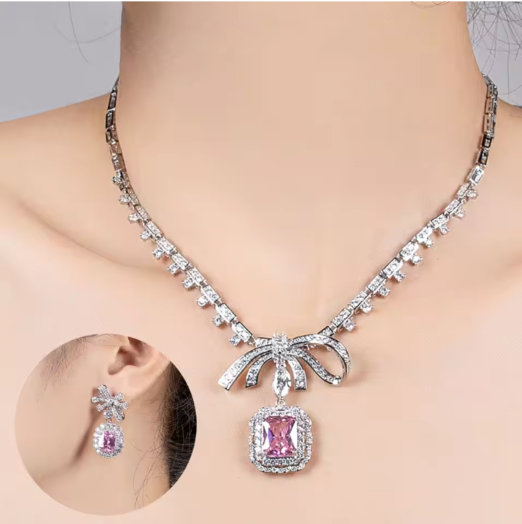 Luxury Zirconia Necklace & Earrings Set – Elegant Bow Design