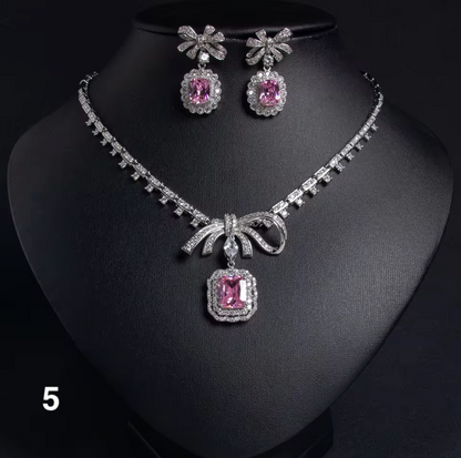 Luxury Zirconia Necklace & Earrings Set – Elegant Bow Design