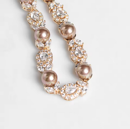 Royal Pearl & Emerald Jewelry Set – Elegant Necklace & Earrings for Women