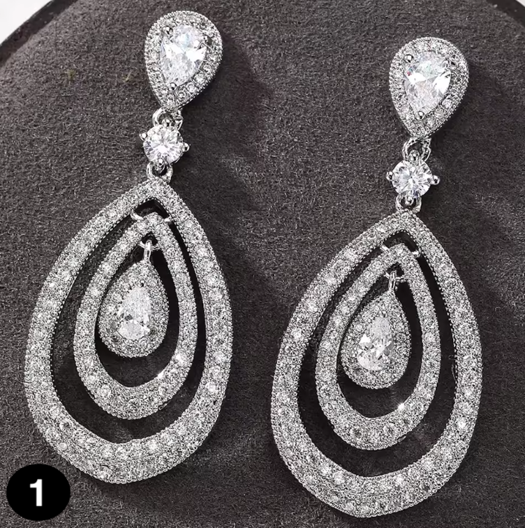 Luxurious high-quality zircon earrings, perfect for parties, weddings, and joyful occasions