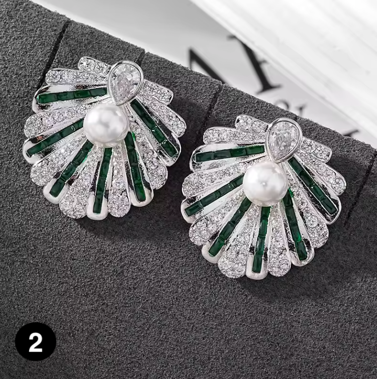Luxury Shell Zircon Stud Earrings – Elegant Waterdrop Design