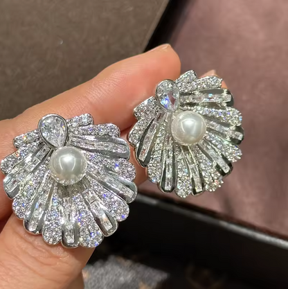 Luxury Shell Zircon Stud Earrings – Elegant Waterdrop Design