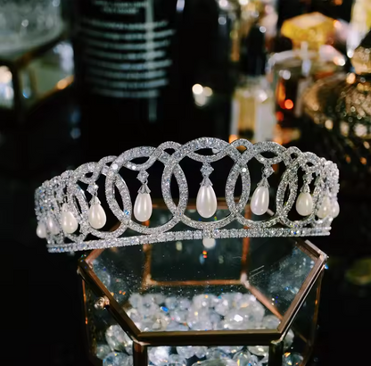 Royal Elegant Luxury Pearl Tiara for the Bride